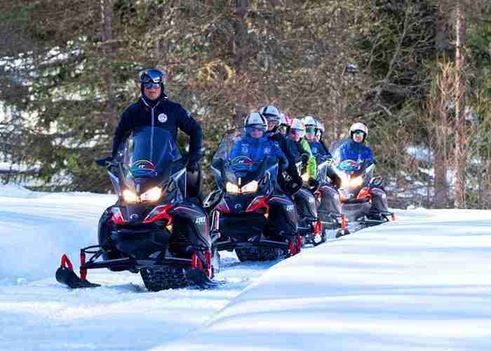 Motoslitta Piemonte montagna neve - Deep Experience